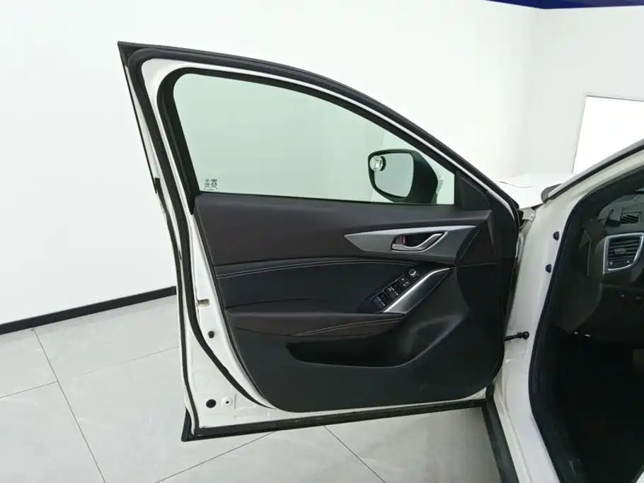 Mazda CX-4 — миниатюра 7