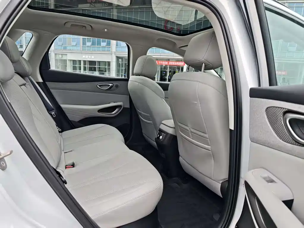 BYD 05 EV 2025 520KM