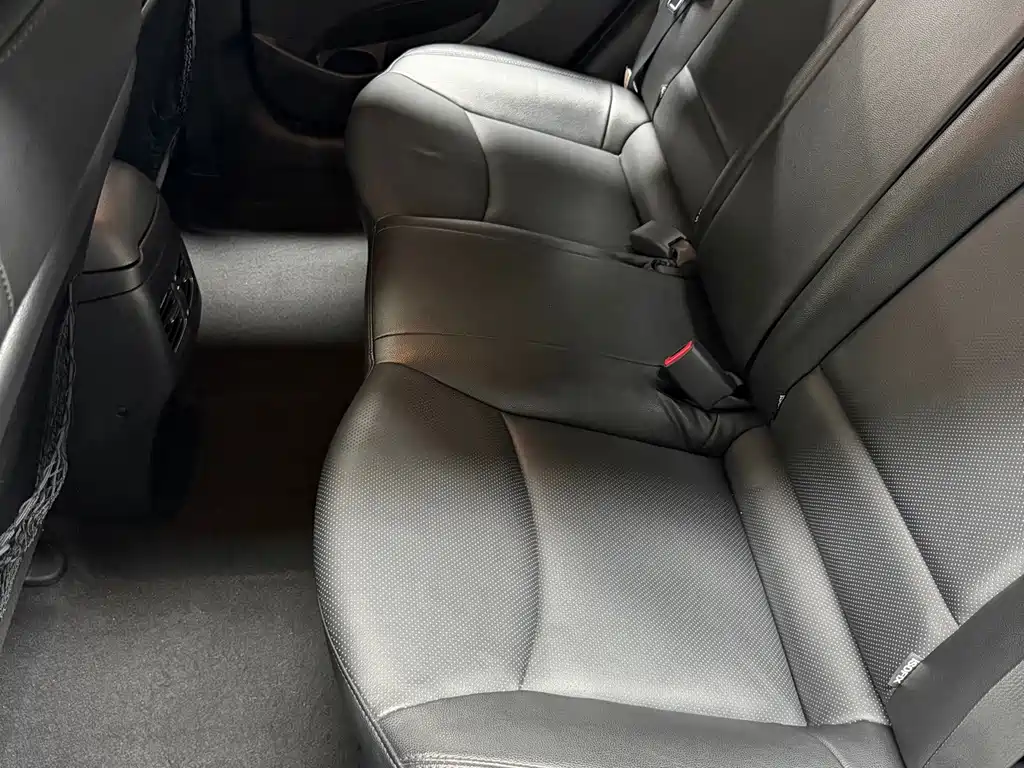 Hyundai Elantra Langdong — миниатюра 12