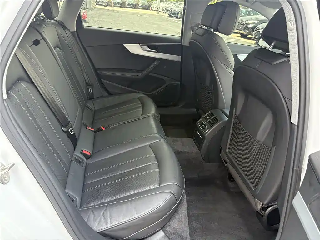 Audi A4L — миниатюра 8