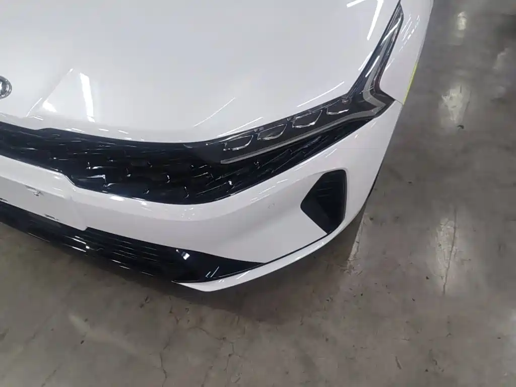 Kia K5 — миниатюра 24