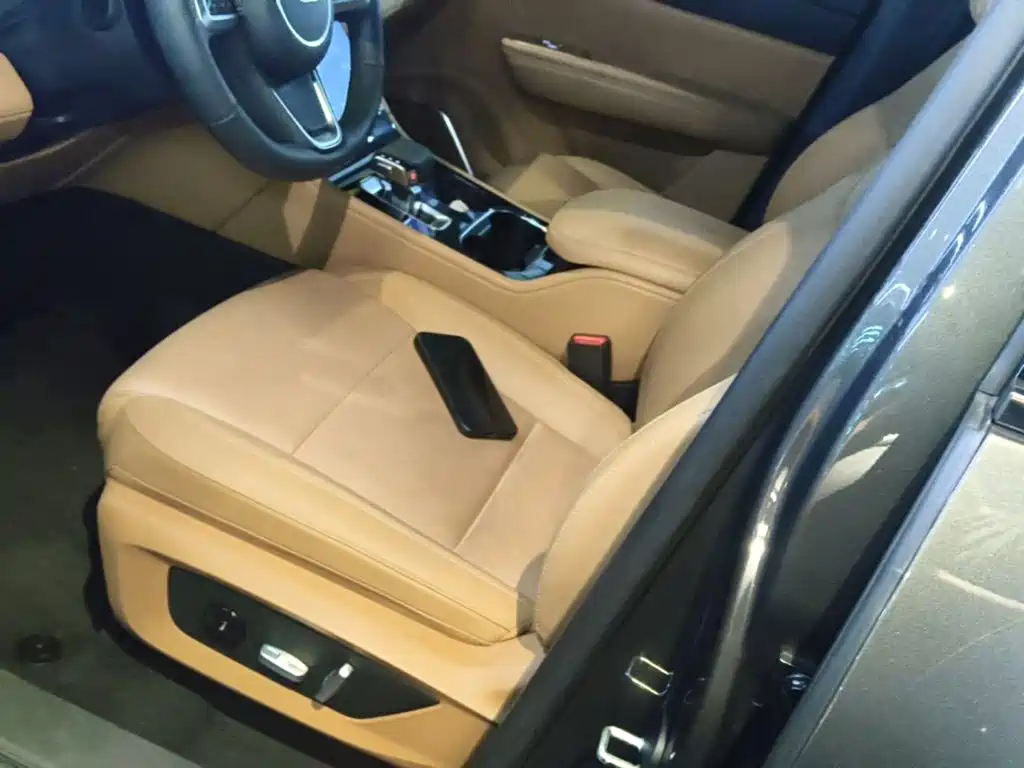 Li Auto Li ONE — миниатюра 15