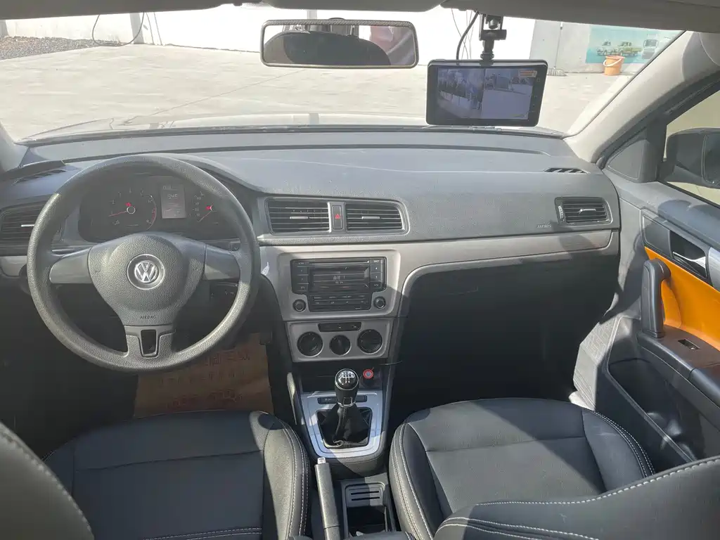 Volkswagen Lavida — миниатюра 5