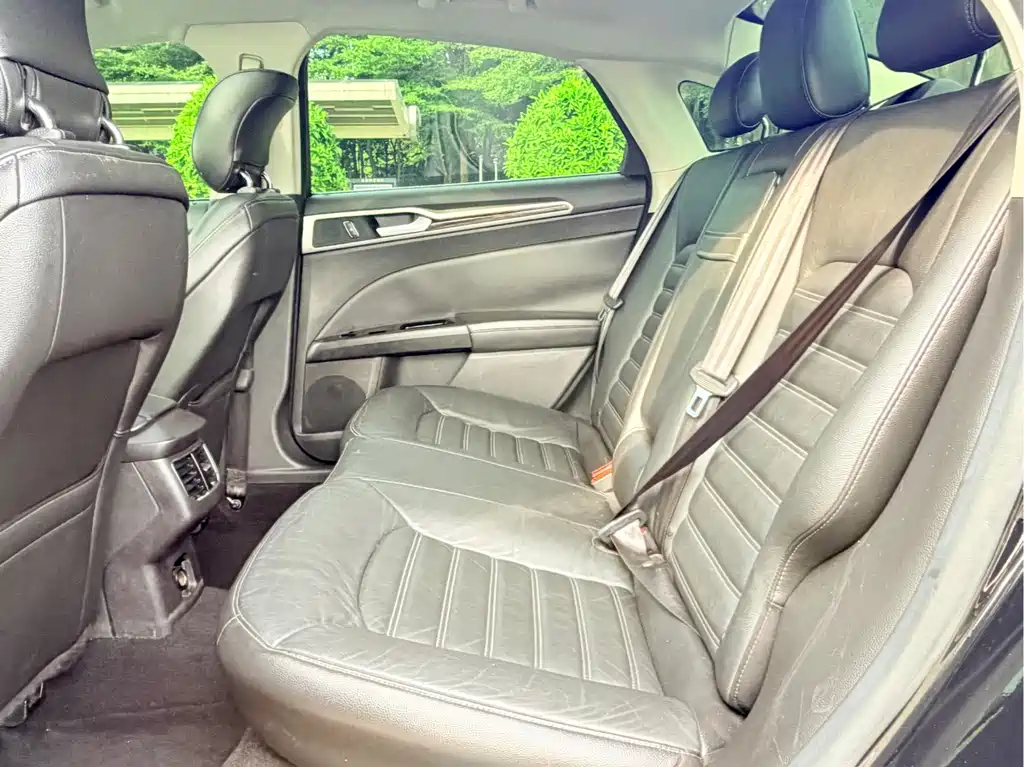Ford Mondeo — миниатюра 12