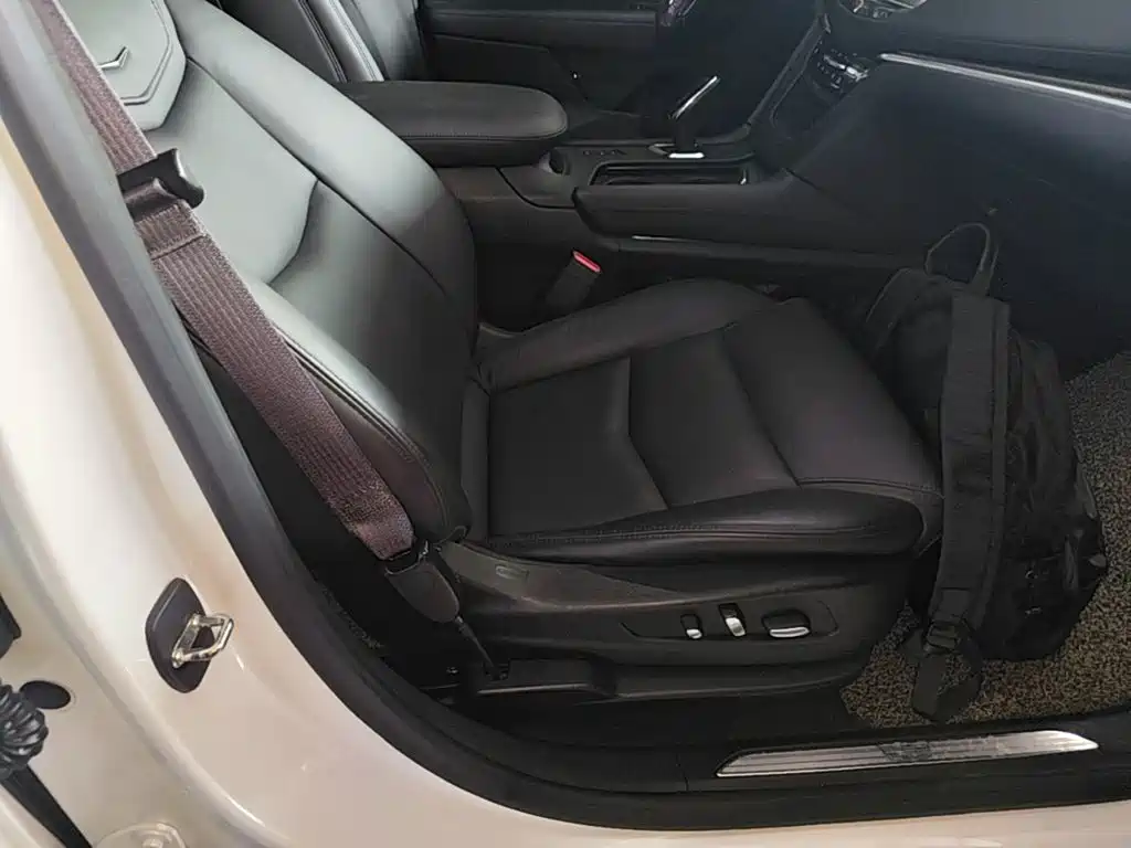 Cadillac XT5 — миниатюра 25