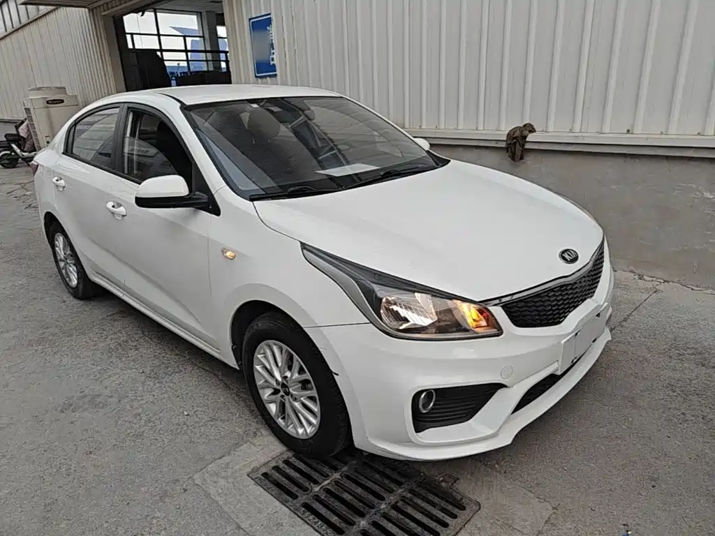Kia K2 — миниатюра 4