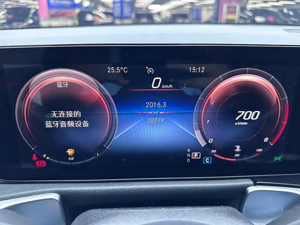 Mercedes-Benz GLB — миниатюра 15
