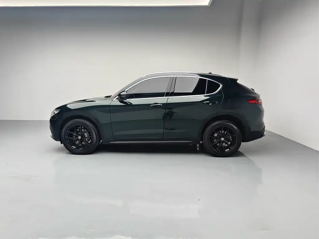 Alfa Romeo Stelvio — миниатюра 4