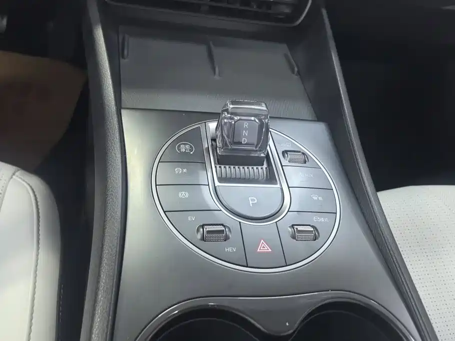 BYD Seal 05 DM-i — миниатюра 16