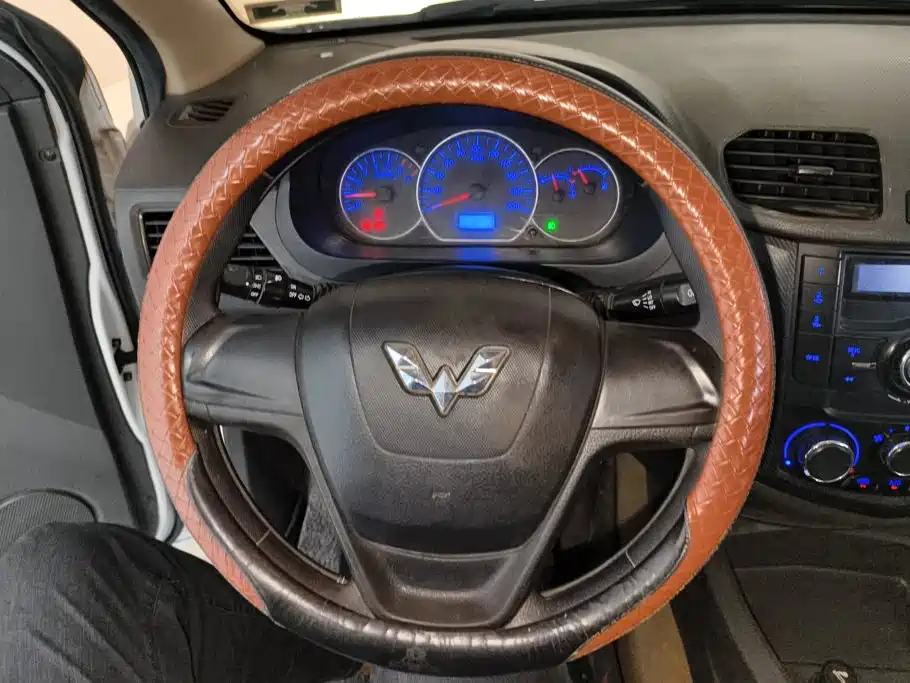 Wuling Hongguang — миниатюра 15