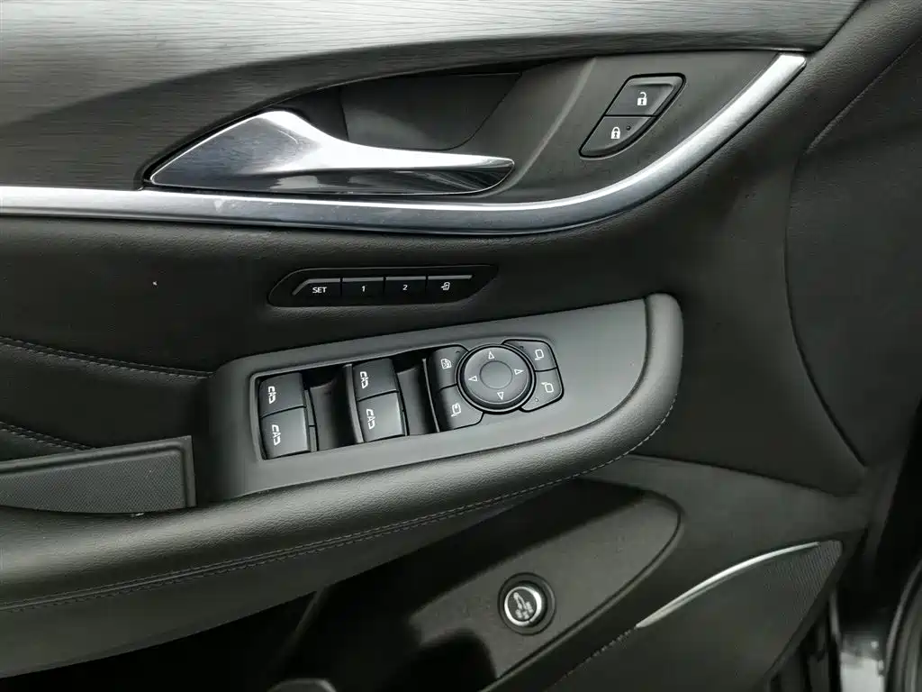 Buick Enclave 2022 652T Luxury 7 мест