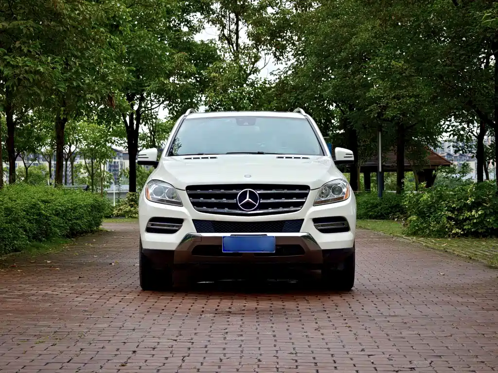 Mercedes-Benz M-Class — миниатюра 2