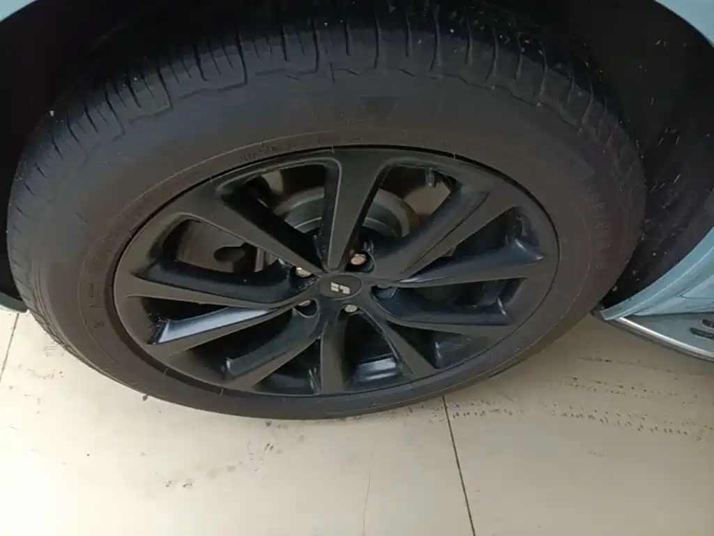 Li Auto Li ONE — миниатюра 23
