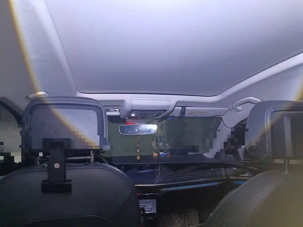 Volkswagen Passat PHEV — миниатюра 14
