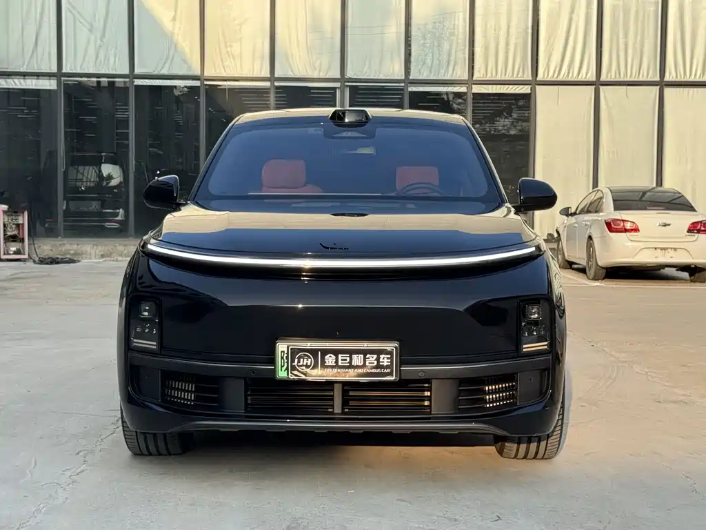 Li Auto Li L8 — миниатюра 2