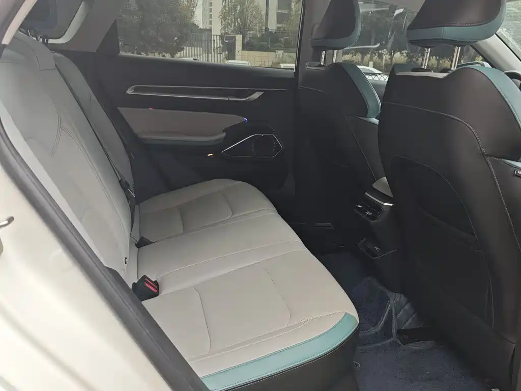 GEELY AUTOMOBILE EMGRAND