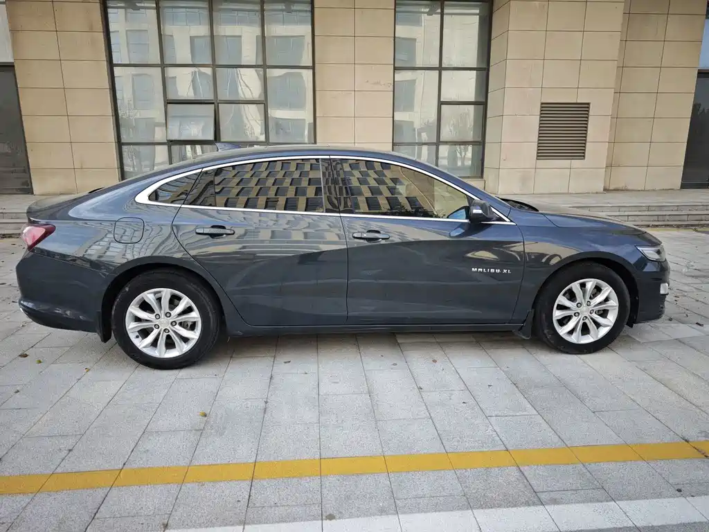 Chevrolet Malibu XL — миниатюра 8