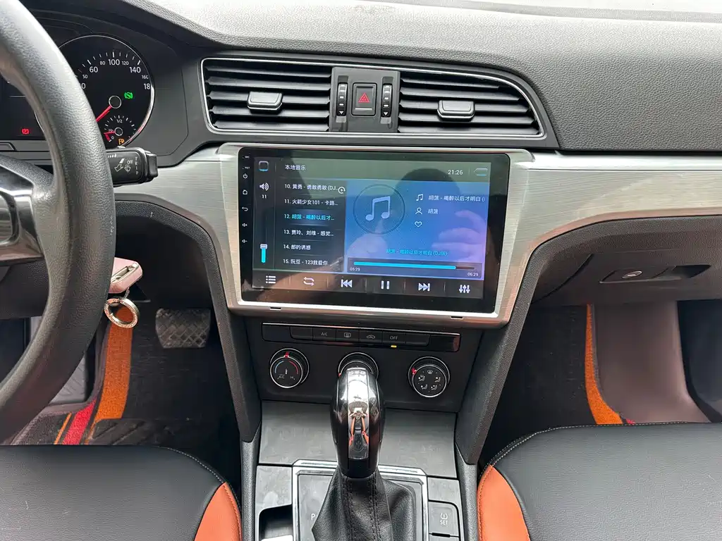 Volkswagen Lamando — миниатюра 14