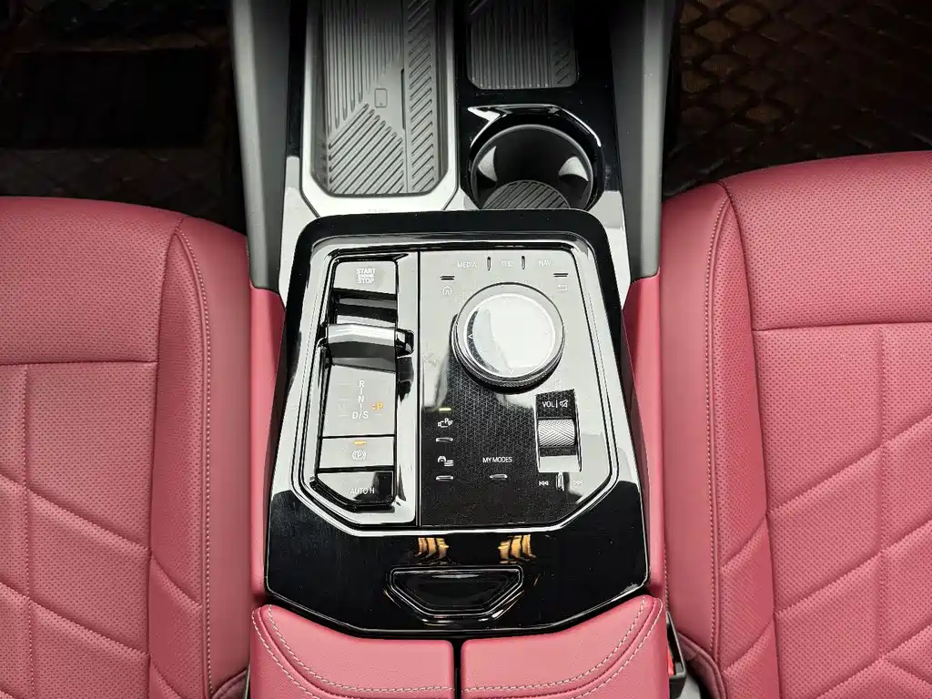 BMW 5 Series — миниатюра 17