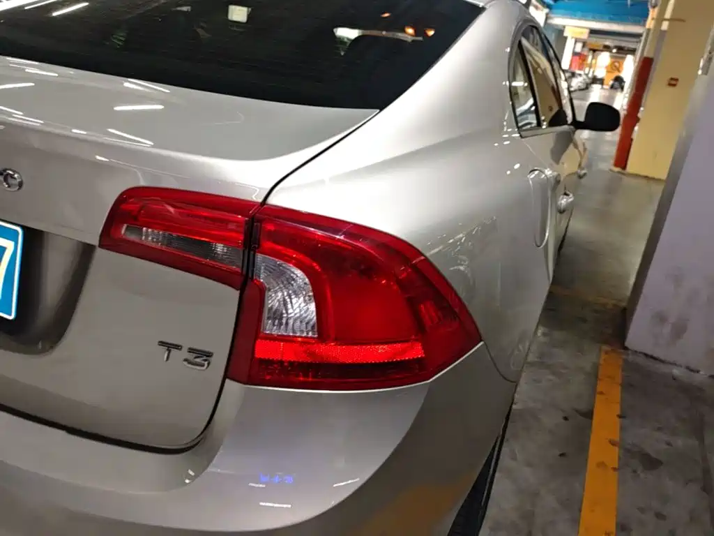 Volvo S60 — миниатюра 8