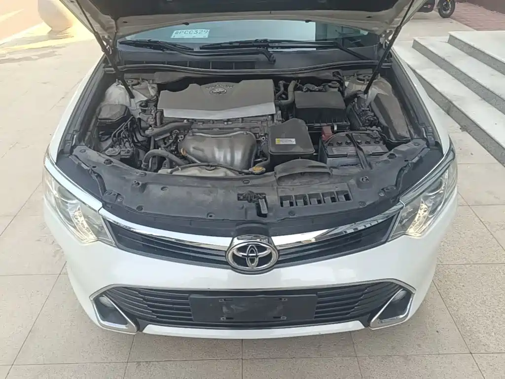 Toyota Camry — миниатюра 20