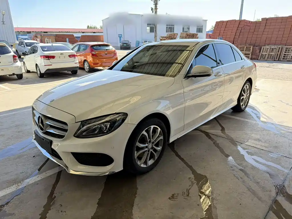 Mercedes-Benz C-Class — миниатюра 2