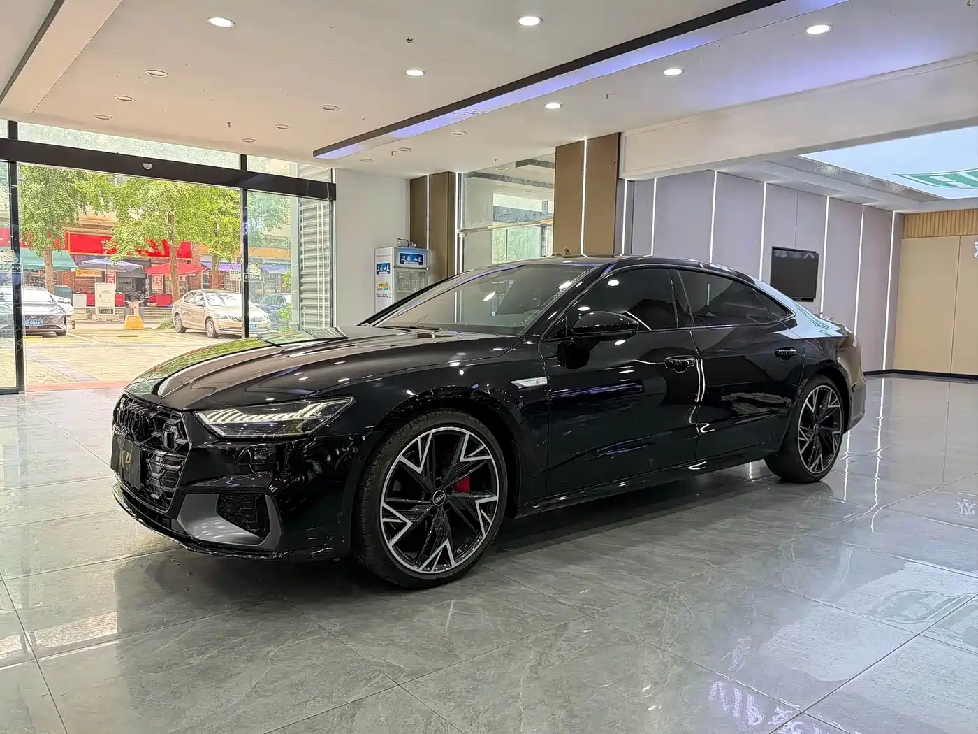 奥迪A7L 2024款 45 TFSI quattro 黑武士版 2024