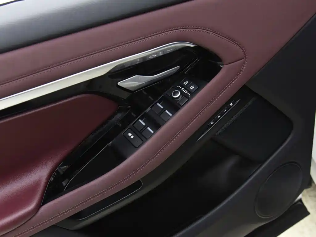 Land Rover Evoque — миниатюра 8