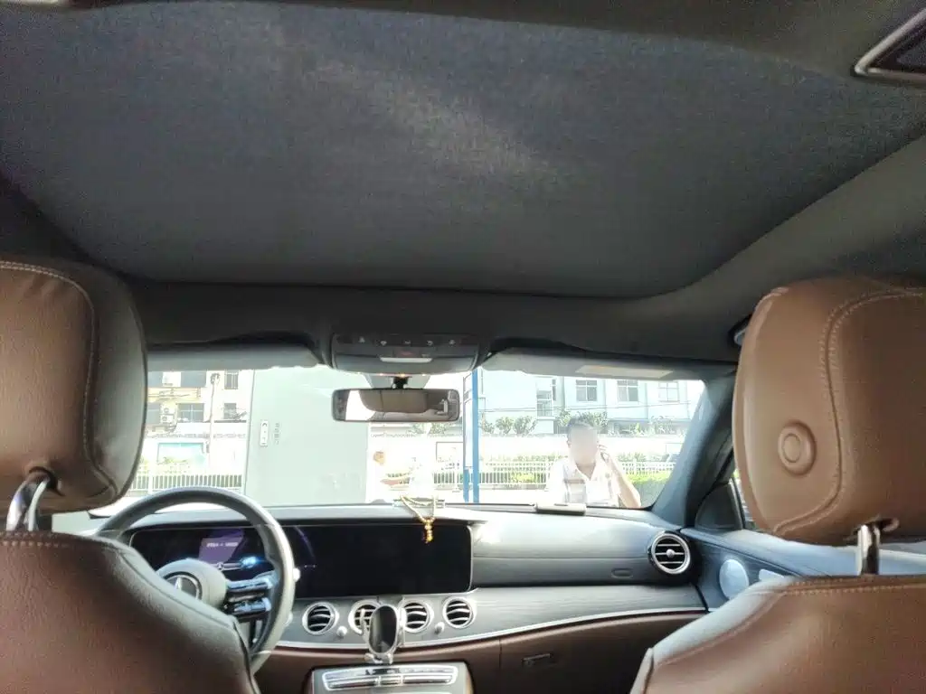 Mercedes-Benz E-Class — миниатюра 9