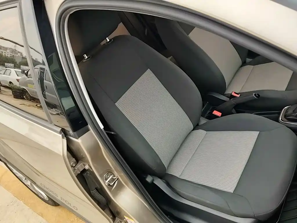 Volkswagen Polo — миниатюра 25