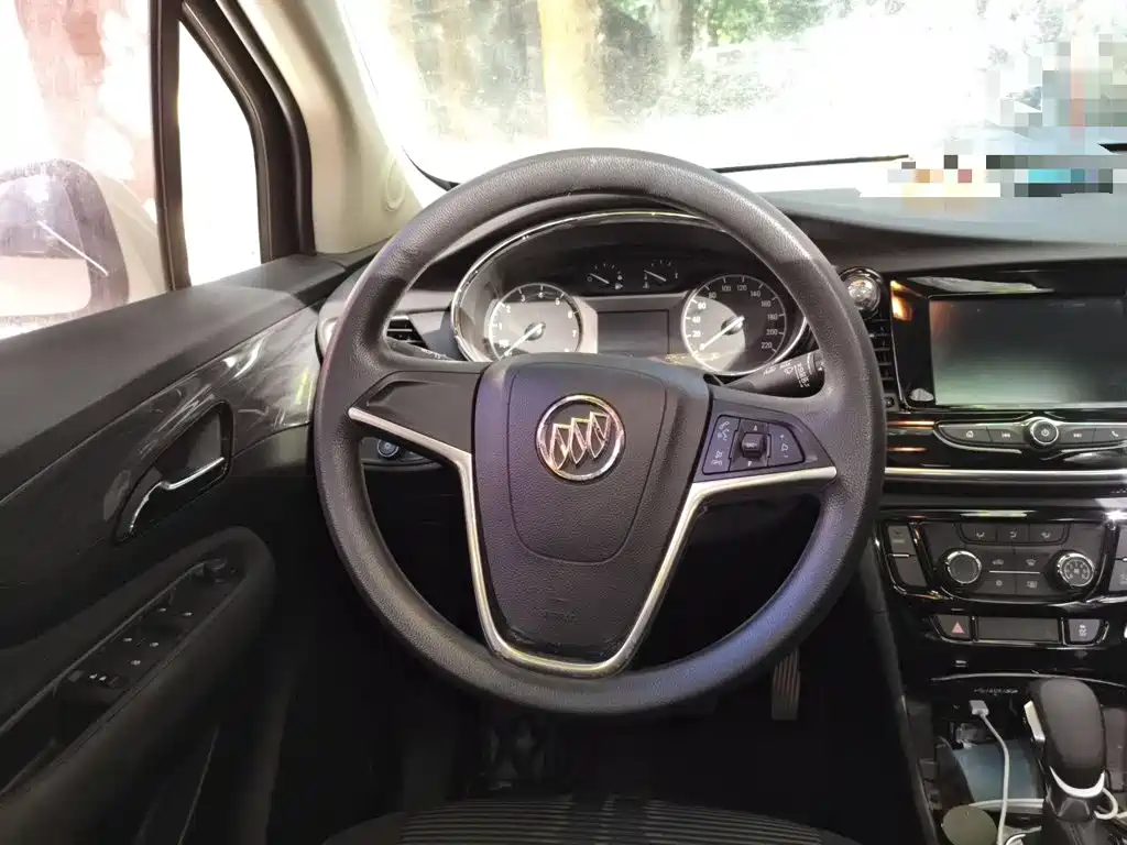 Buick Encore — миниатюра 11