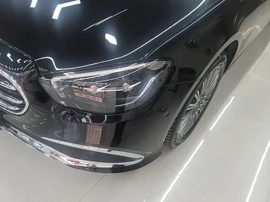 Mercedes-Benz E-Class — миниатюра 24