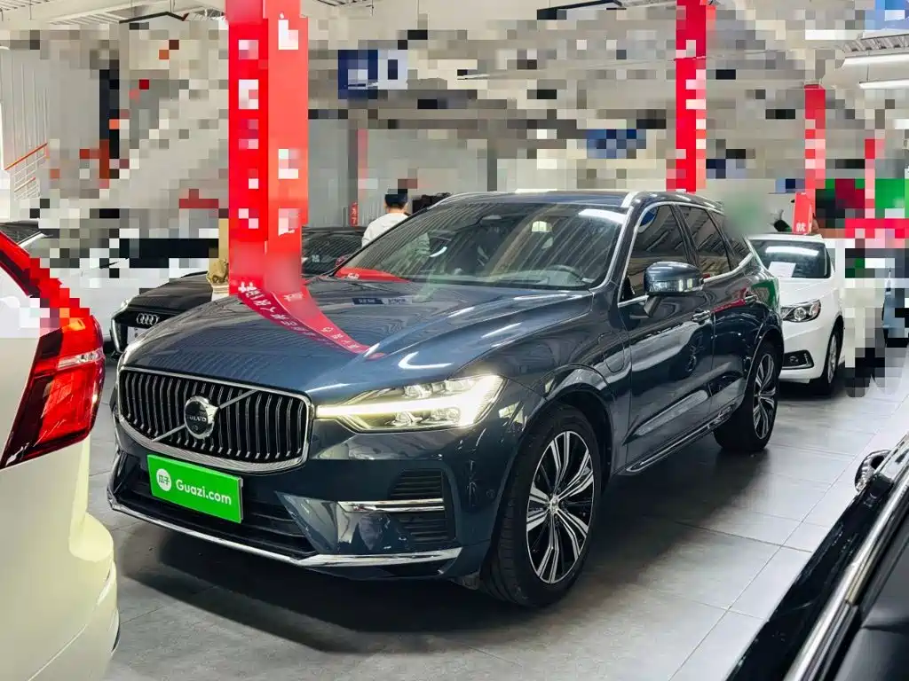 Volvo XC60 PHEV — миниатюра 2