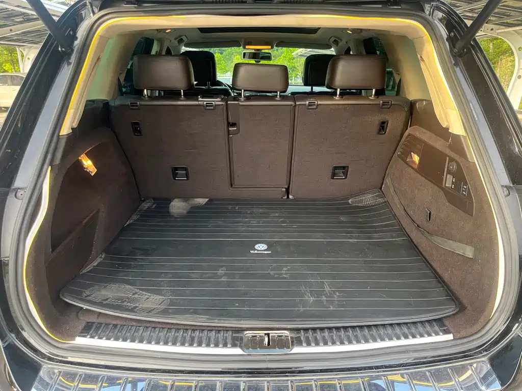 Volkswagen Touareg — миниатюра 13