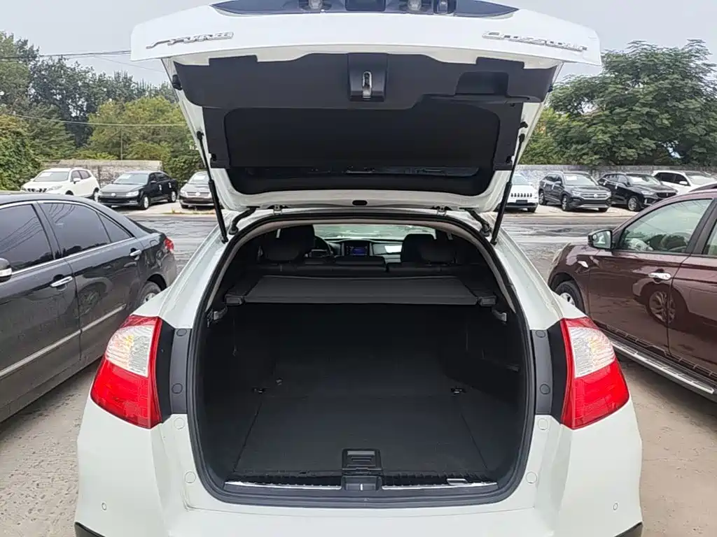 Honda Crosstour — миниатюра 15