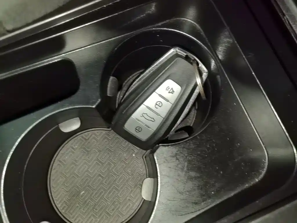 Geely Emgrand — миниатюра 9