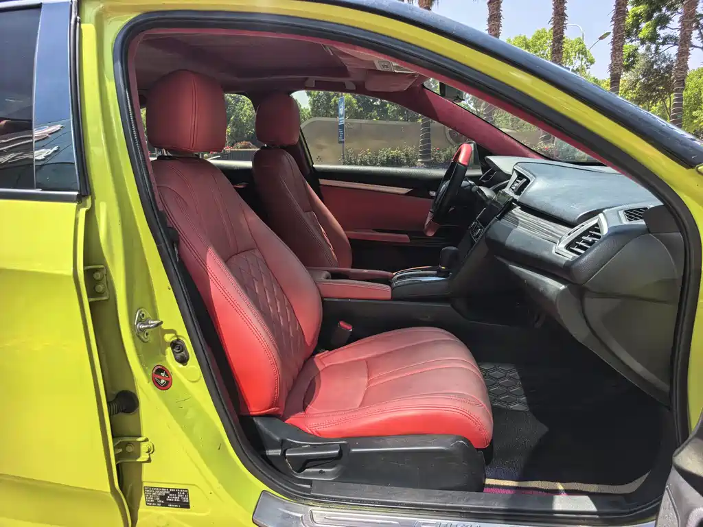 Honda Civic 2019 220TURBO CVT V