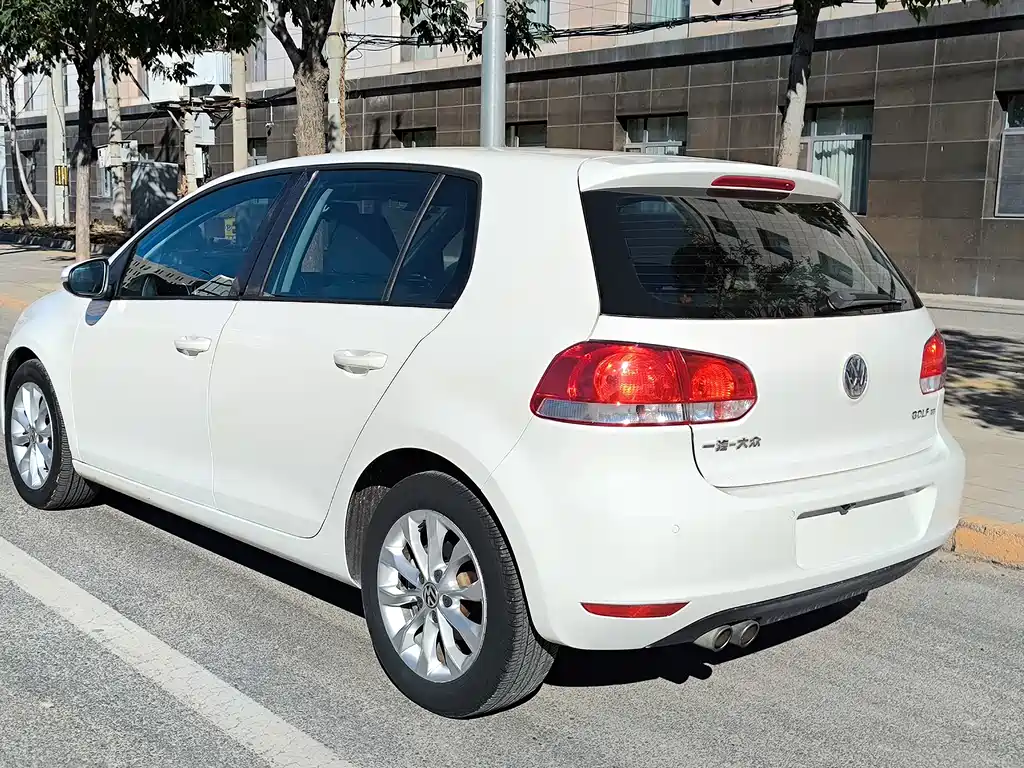 Volkswagen Golf — миниатюра 4