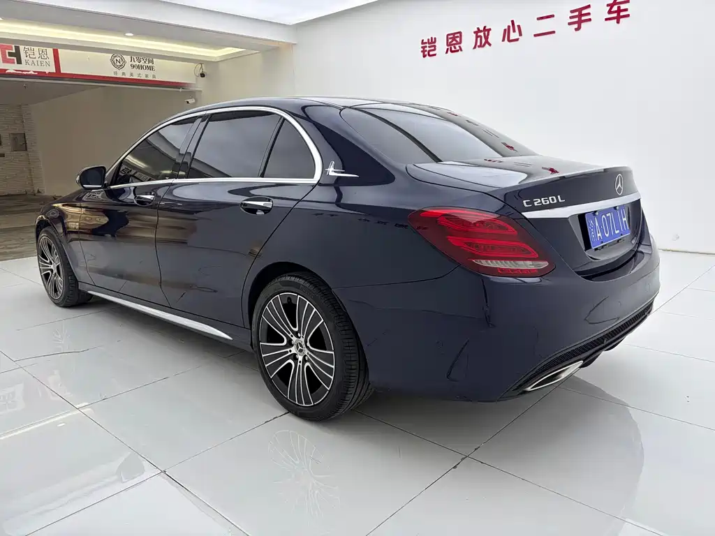 Mercedes-Benz C-Class — миниатюра 4