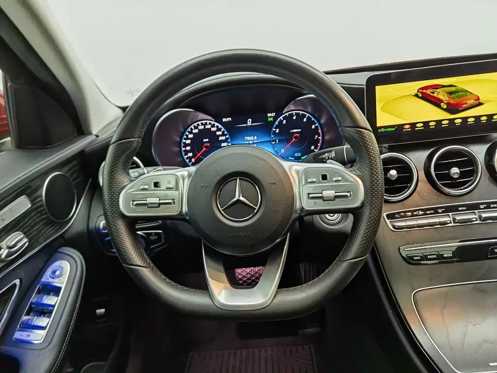 Mercedes-Benz C-Class — миниатюра 11