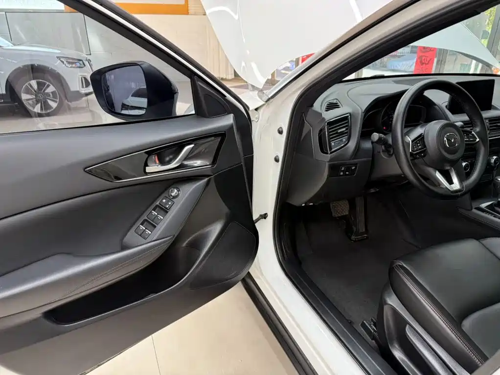 Mazda CX-4 — миниатюра 8