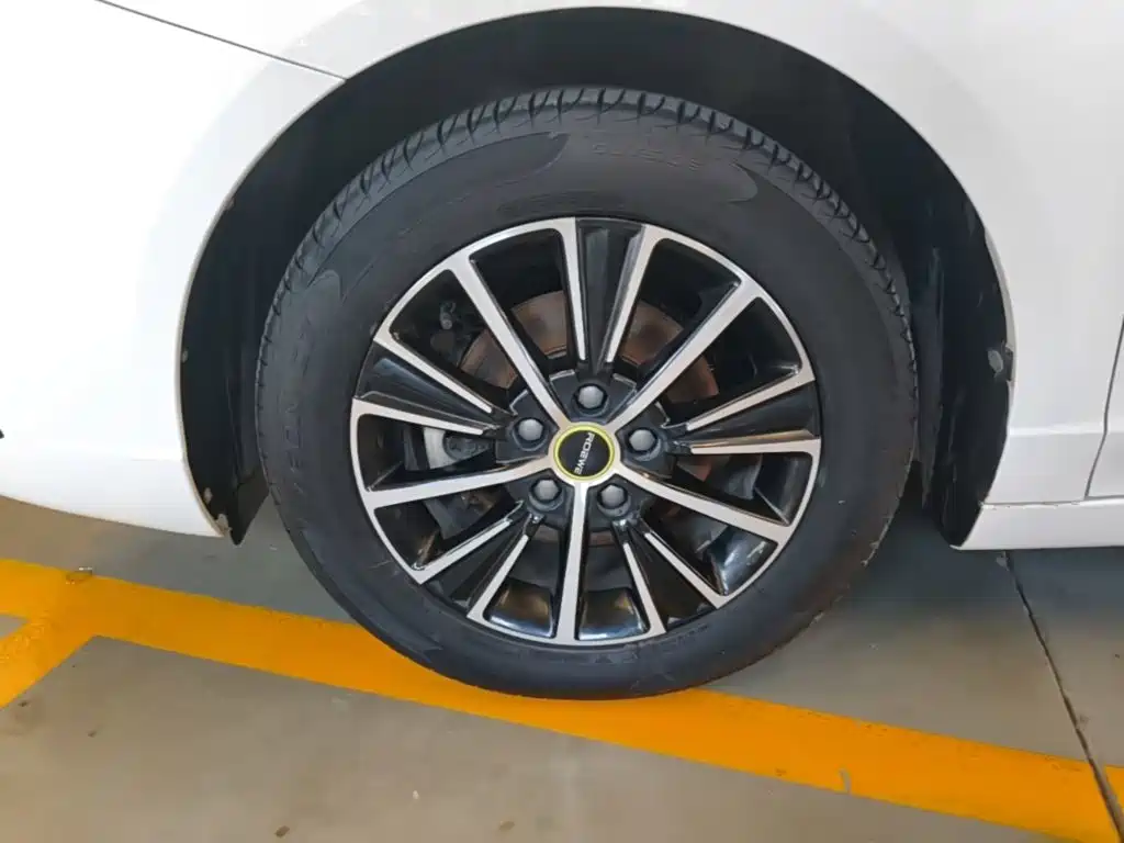Roewe i5 — миниатюра 23