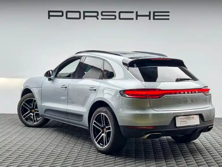Porsche Macan — миниатюра 6