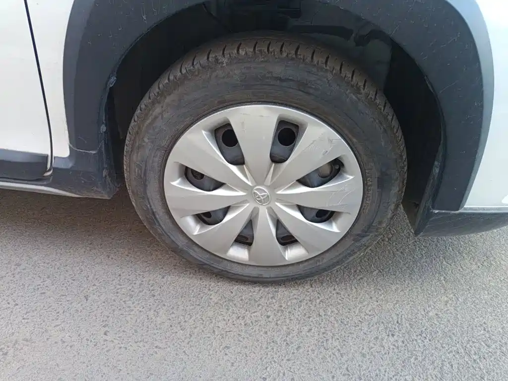 Toyota Yaris L — миниатюра 24