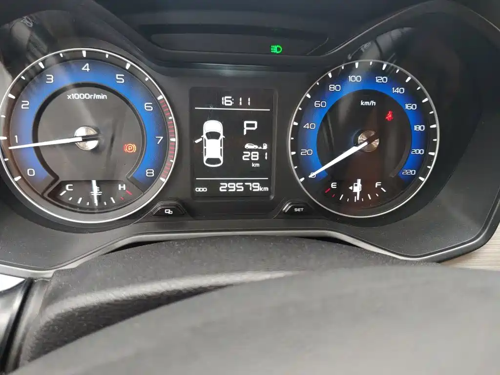 Geely Vision X3 — миниатюра 13