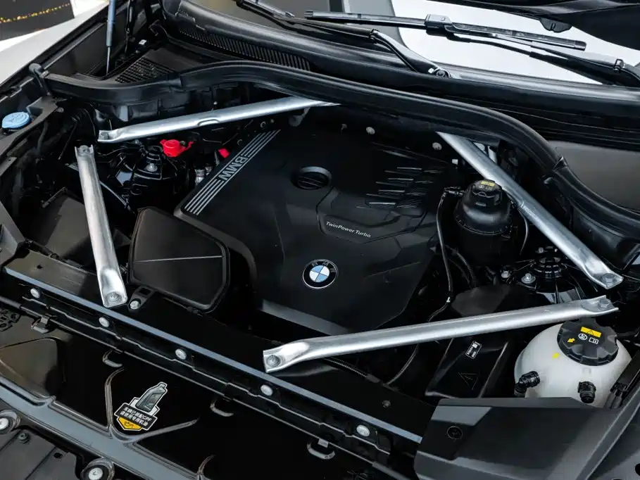 BMW X5 — миниатюра 11
