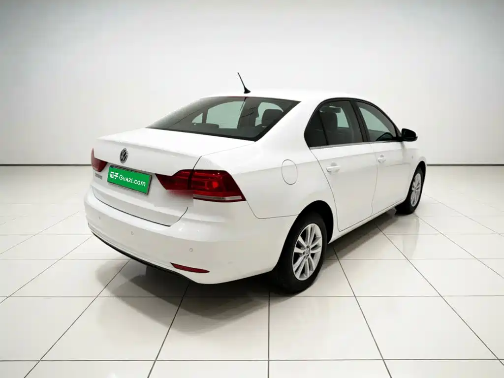 Volkswagen Santana — миниатюра 4