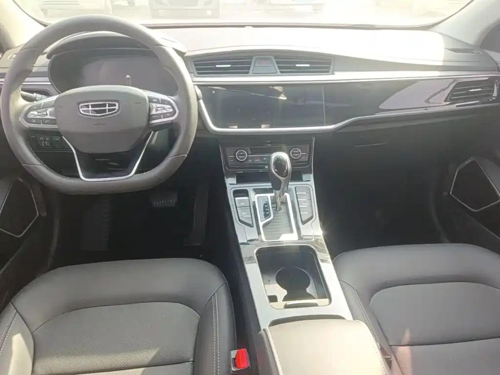 Geely Emgrand GL — миниатюра 10