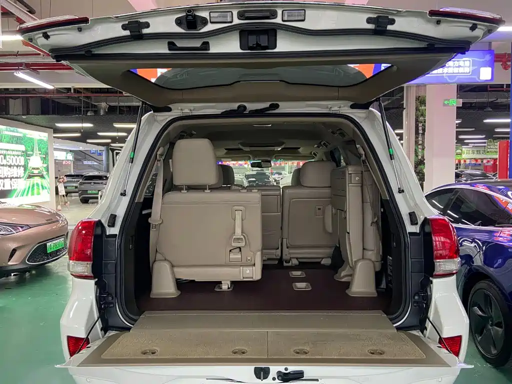 Toyota Land Cruiser — миниатюра 16