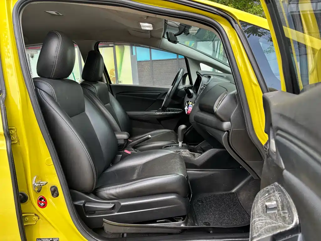 Honda Fit — миниатюра 10